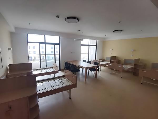 深圳本科可直接入户么_活佛王兴夫“点化”140位女信徒,全程不穿衣服,场面失控 活佛王兴不敢根本搞“台独